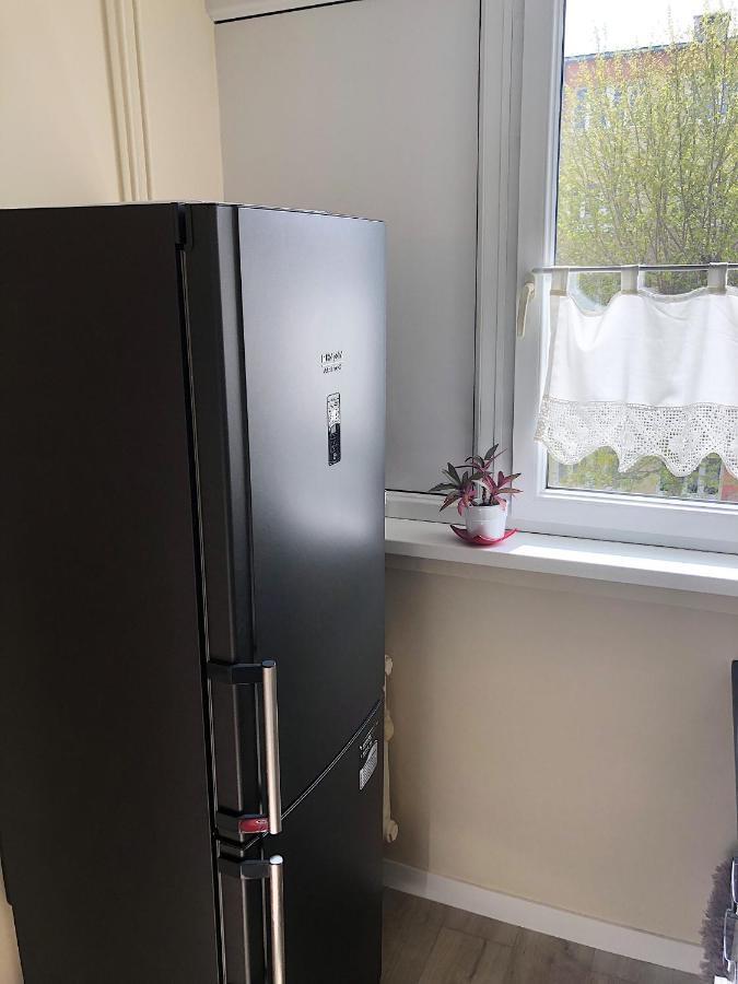 Kawalerka - Jelenia Gora, Dziel. Zabobrze Apartment Luaran gambar